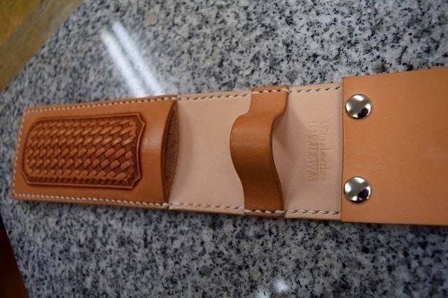 ヌメ革ノミケース